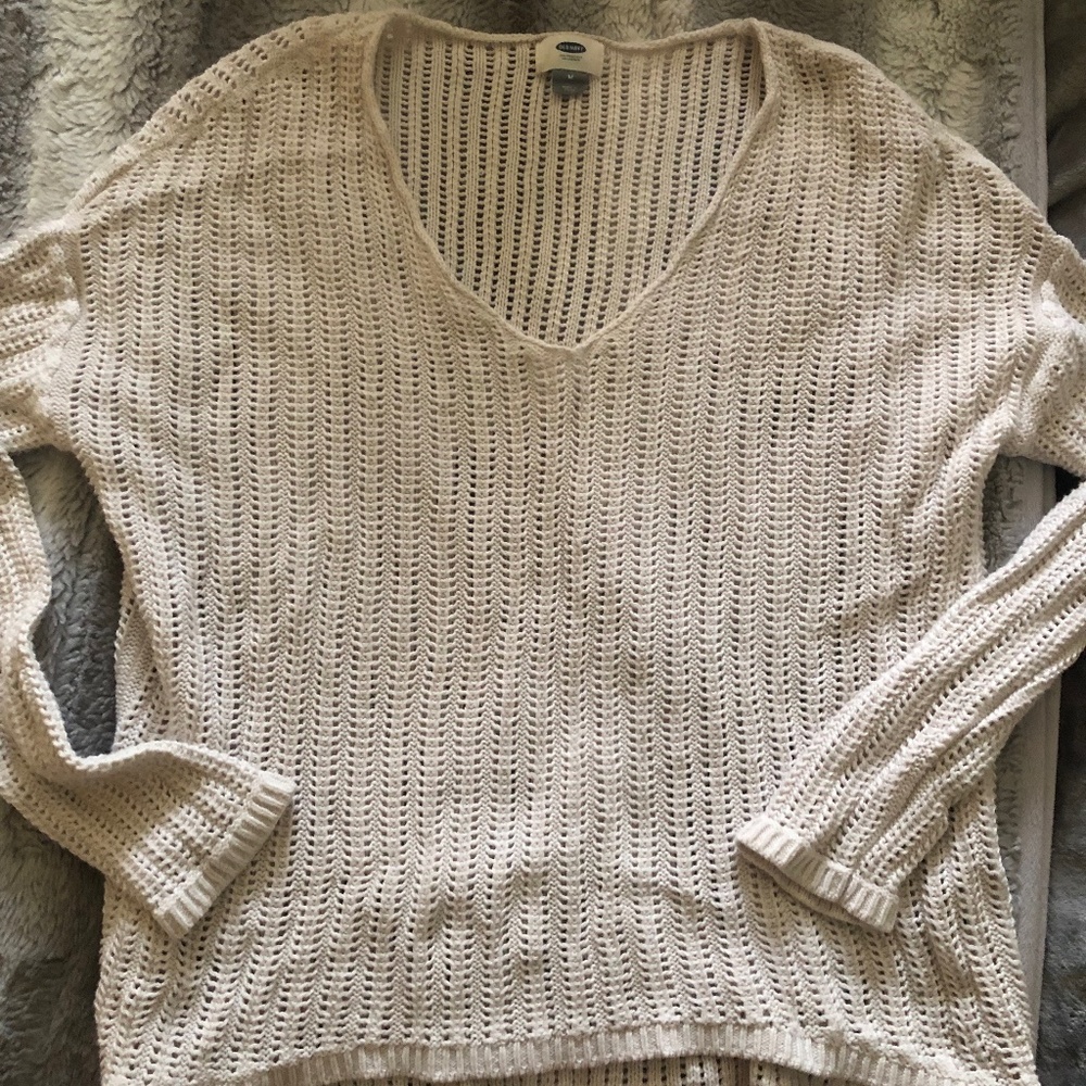Old Navy Cream V-Neck sweater women’s M